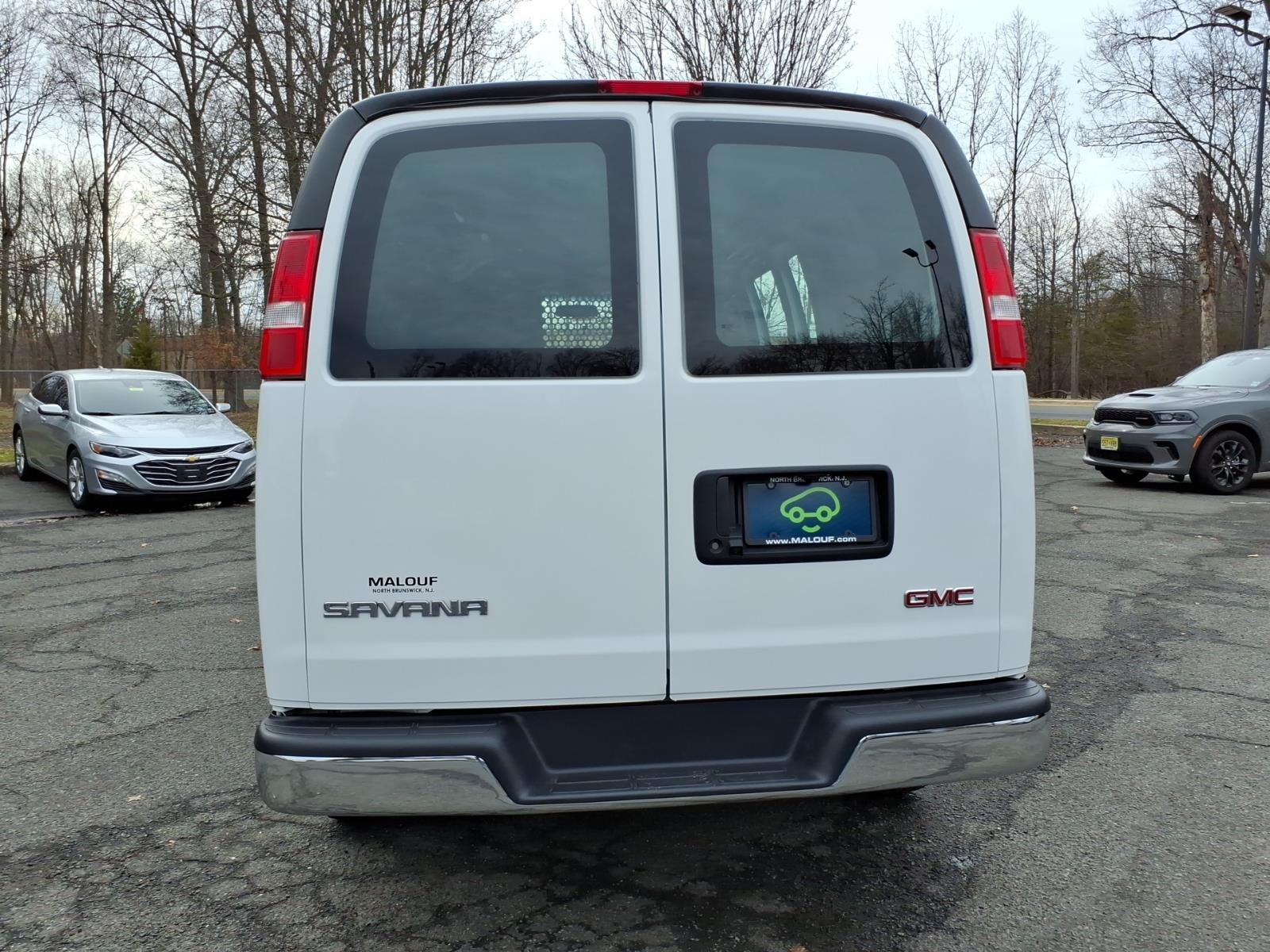 2024 GMC Savana Cargo Work Van - Photo 6