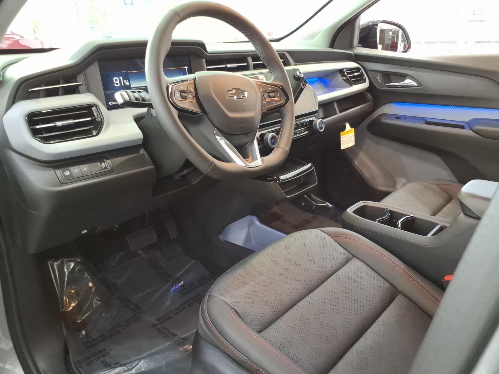 2027 Chevrolet Bolt RS - Photo 13