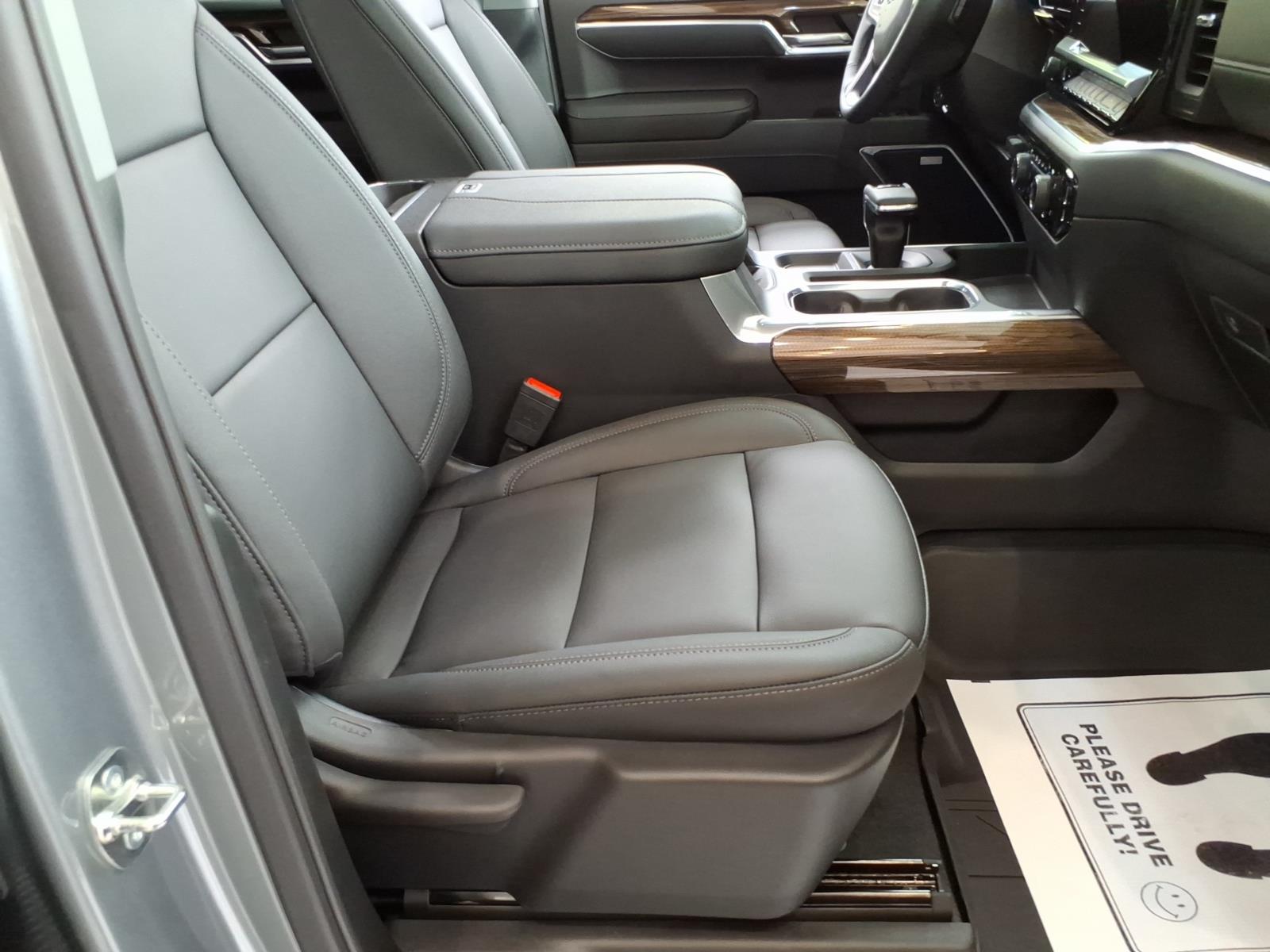 2026 Chevrolet Silverado 1500 RST - Photo 9