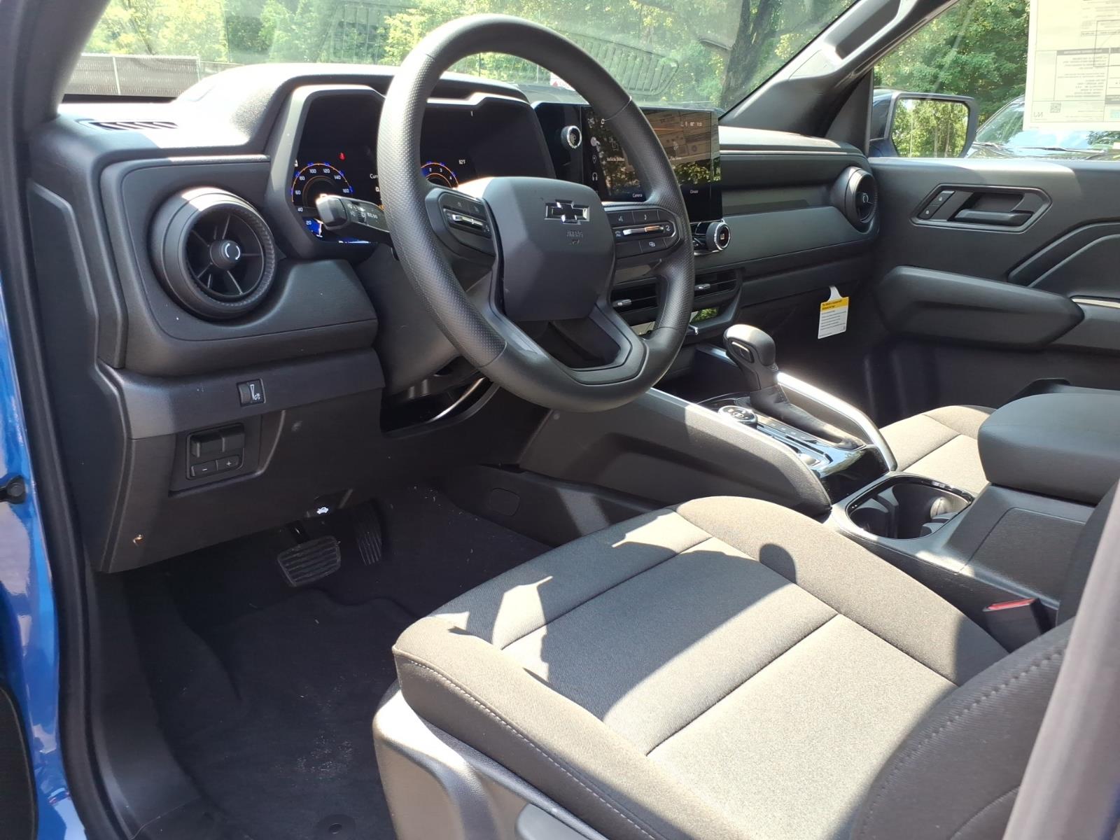 2026 Chevrolet Colorado Trail Boss - Photo 12