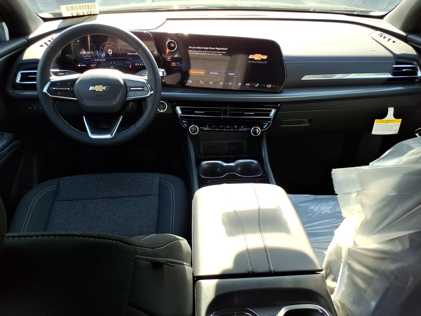 2027 Chevrolet Traverse LT - Photo 7
