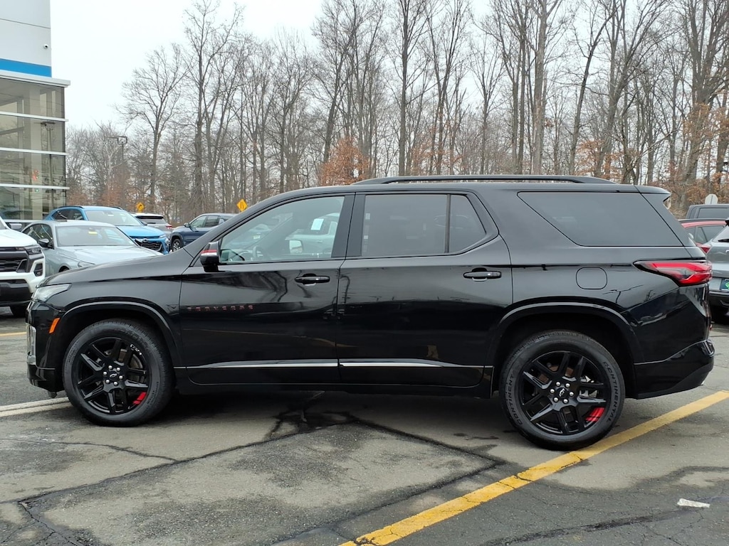 Used 2023 Chevrolet Traverse Premier SUV