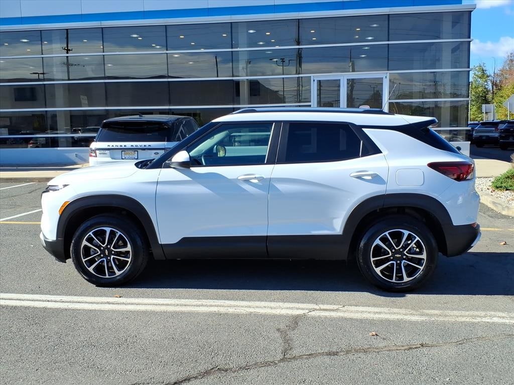 Used 2025 Chevrolet Trailblazer LT SUV