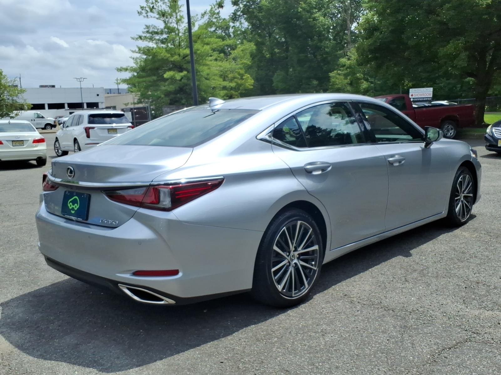 2024 Lexus ES 350 - Photo 6