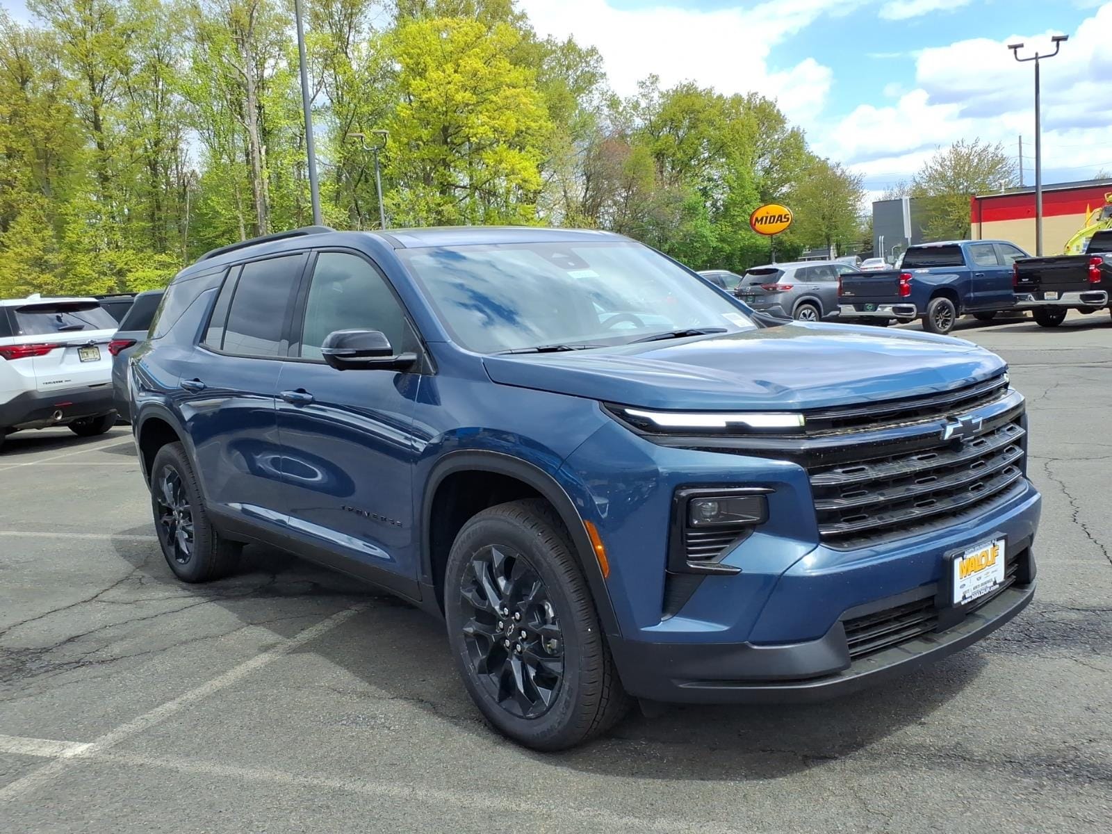 2026 Chevrolet Traverse FWD LT's photo