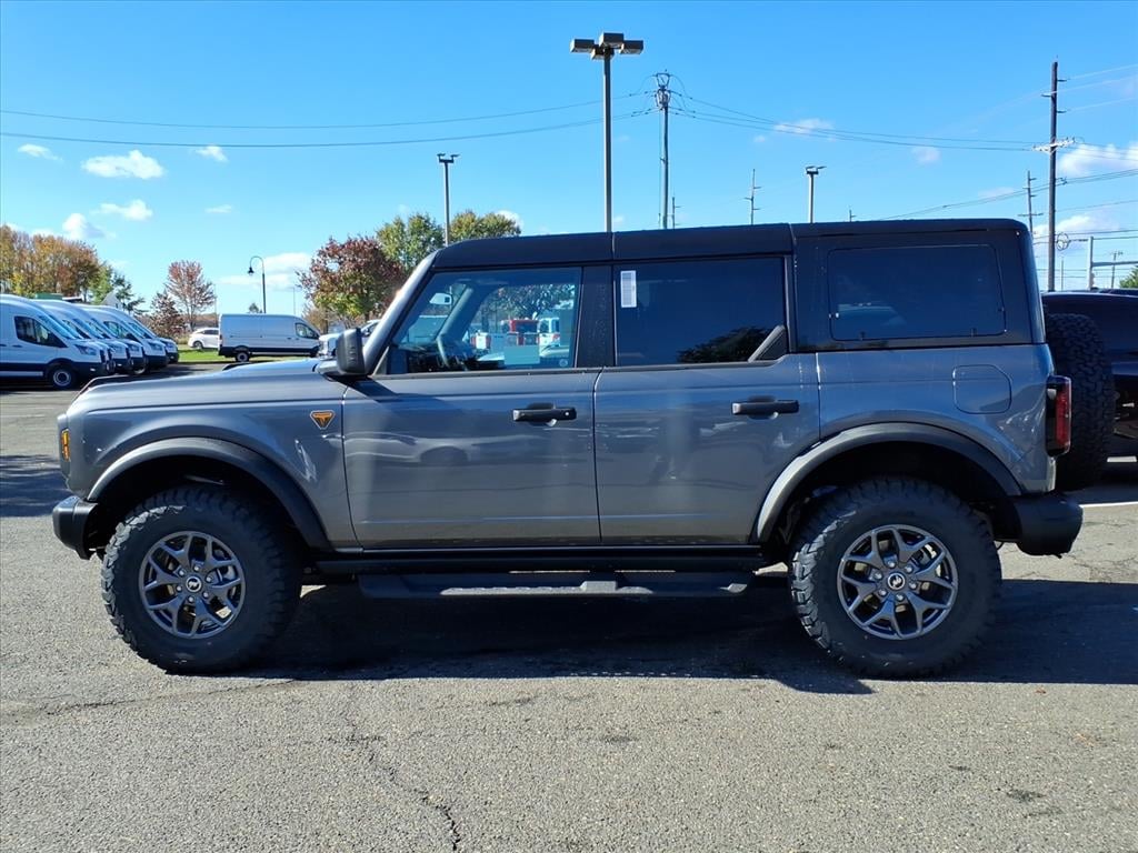 New 2025 Ford Bronco Badlands SUV