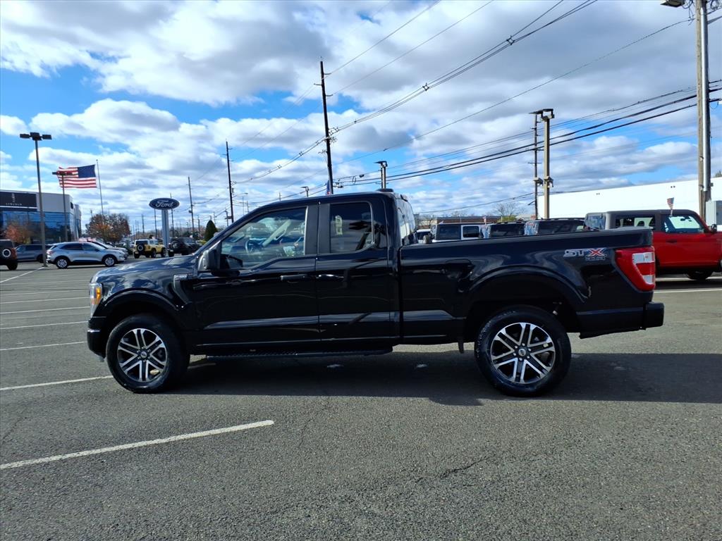 2022 Ford F-150 XL photo 4