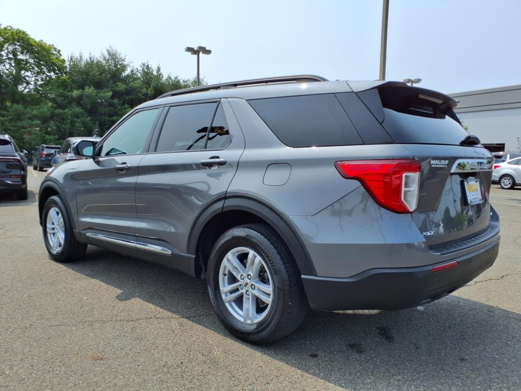 2023 Ford Explorer XLT photo 4