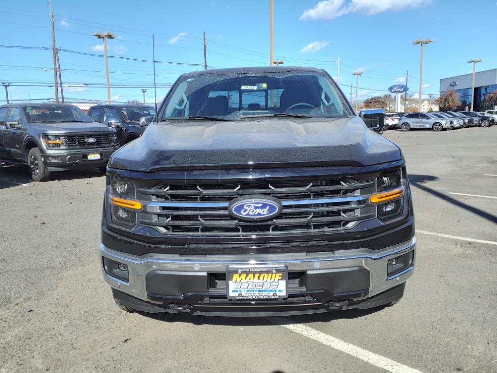 2024 Ford F-150 XLT photo 2