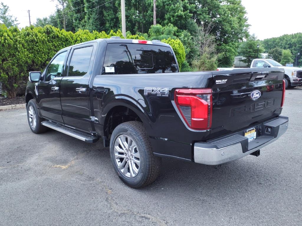 2024 Ford F-150 XLT photo 4