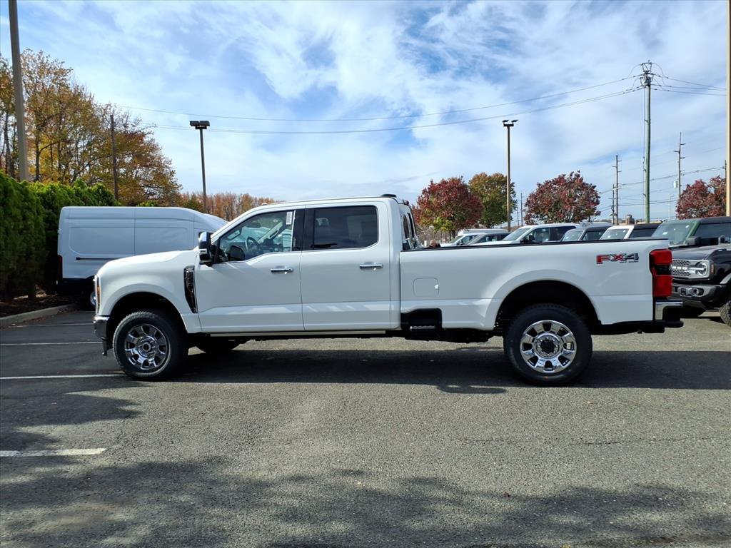 2026 Ford F-350 Lariat photo 4