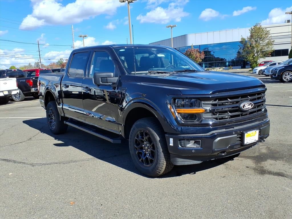 New 2025 Ford F-150 XLT Truck SuperCrew Cab