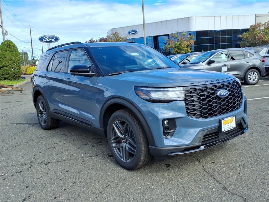 New 2025 Ford Explorer ST-Line SUV