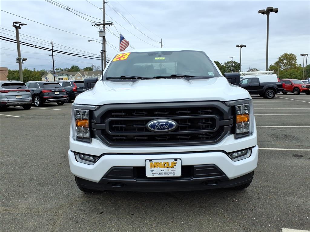 2023 Ford F-150 XLT photo 2