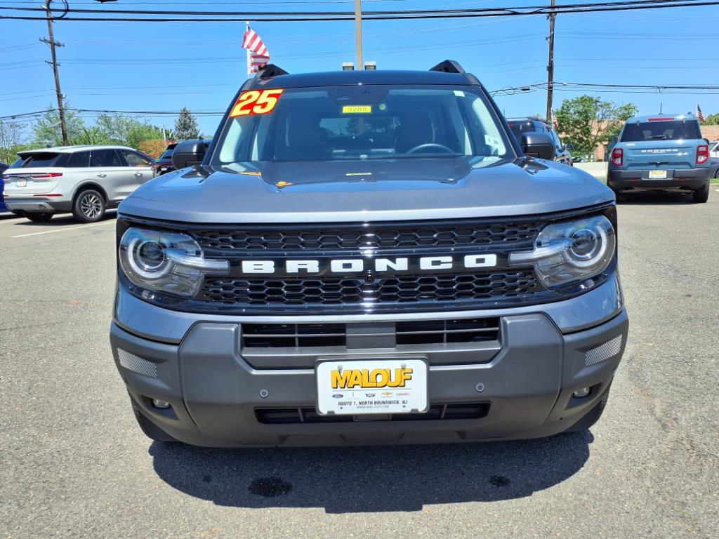 2025 Ford Bronco Sport Outer Banks photo 2