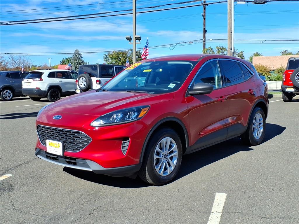 2022 Ford Escape SE photo 3