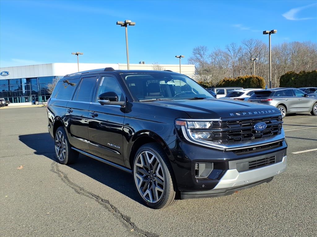 2026 Ford Expedition Platinum's photo