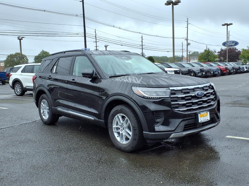 2025 Ford Explorer SUV 