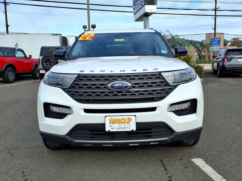 2022 Ford Explorer XLT photo 2