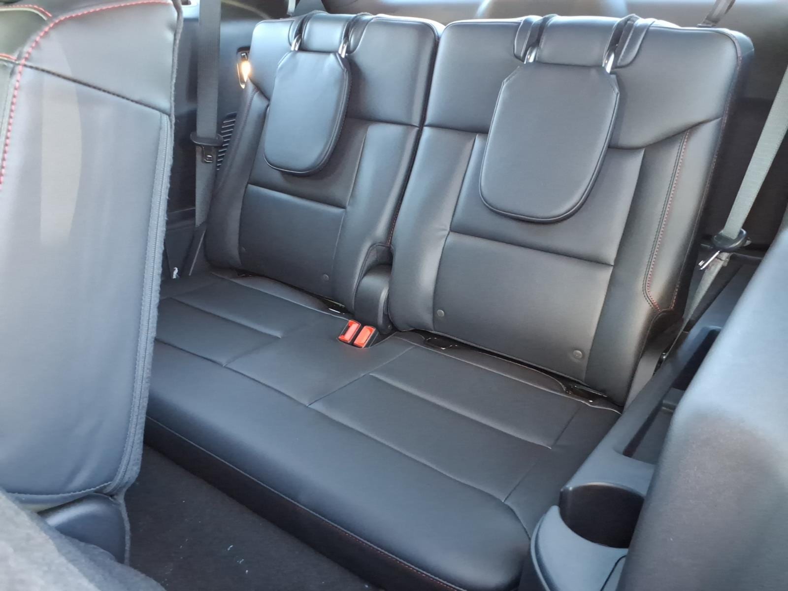 2026 Ford Explorer ST-Line - Photo 11
