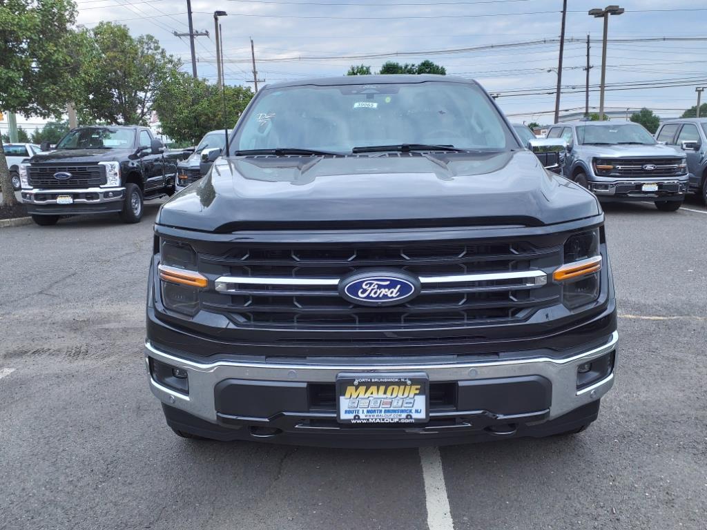 2024 Ford F-150 XLT photo 2