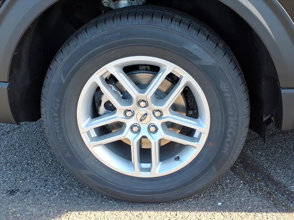 2026 Ford Explorer Active - Photo 8