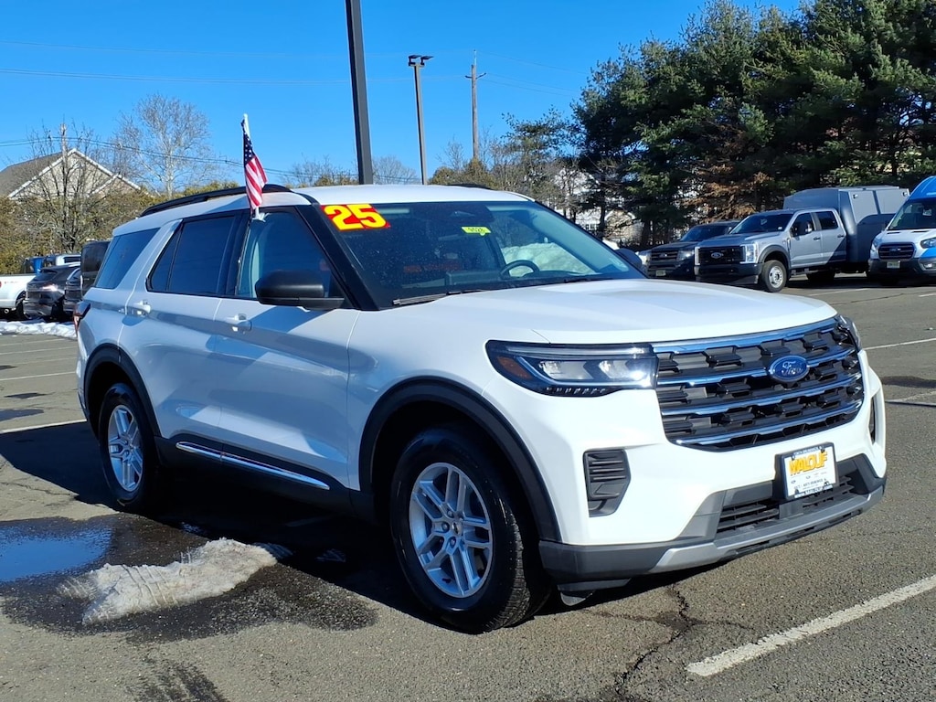 Used 2025 Ford Explorer Active SUV