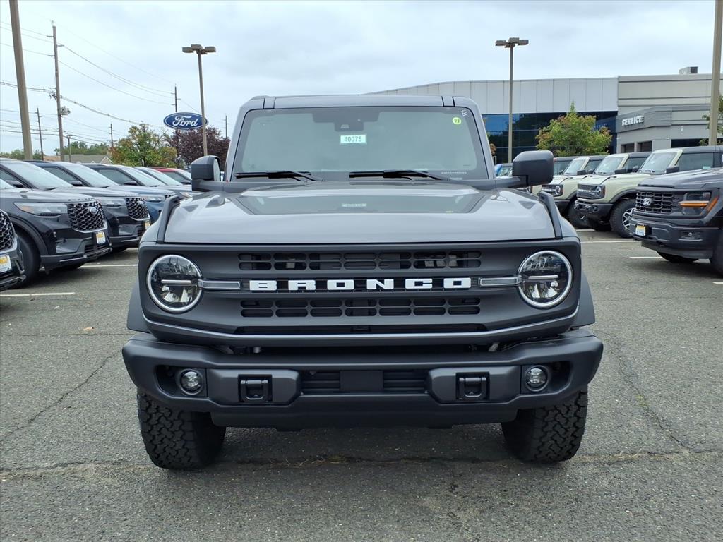 2025 Ford Bronco Big Bend photo 2