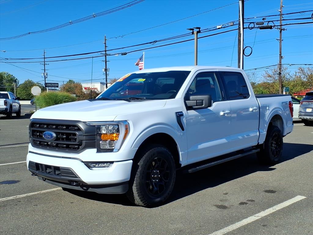 2022 Ford F-150 XLT photo 3