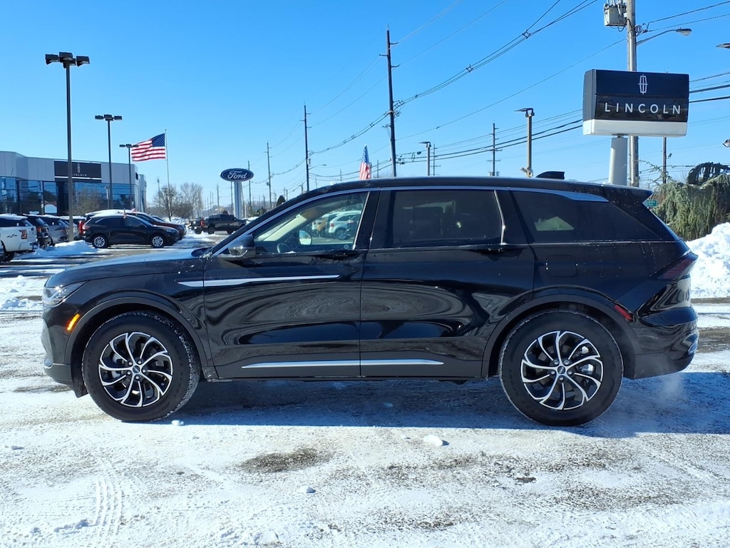 Used 2025 Lincoln Nautilus Hybrid Premiere SUV