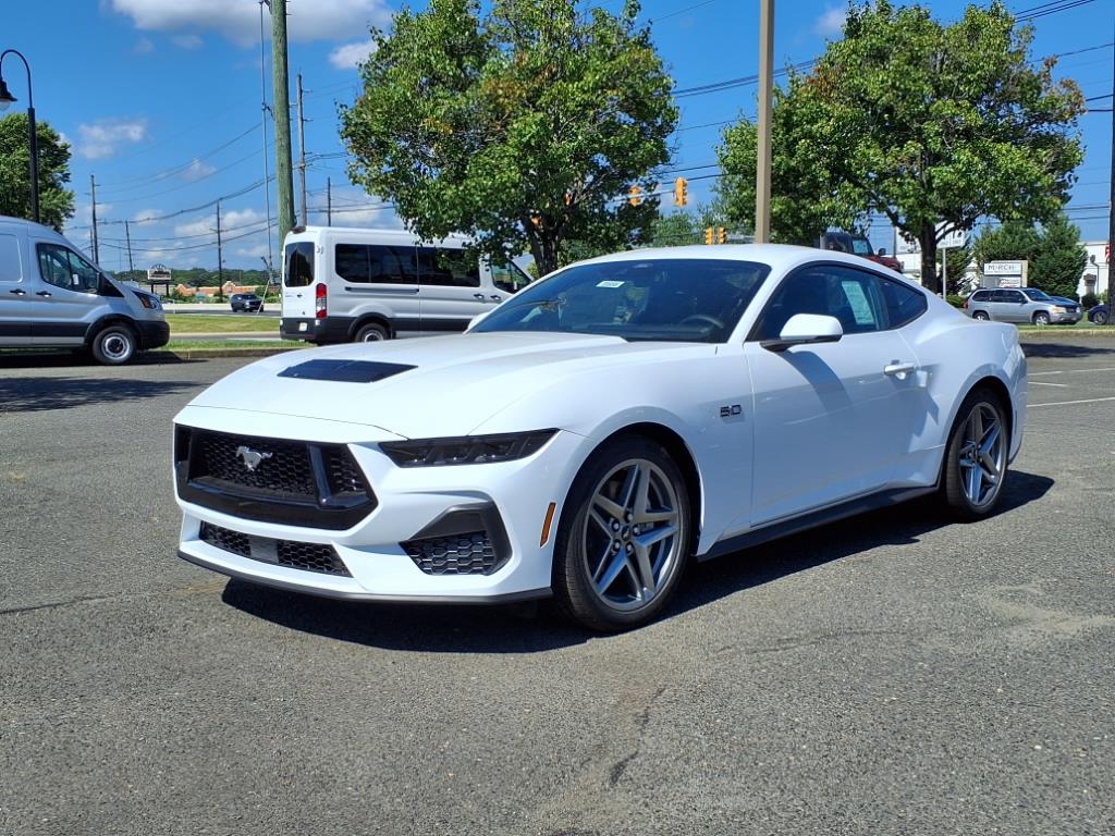 2025 Ford Mustang GT Premium photo 3