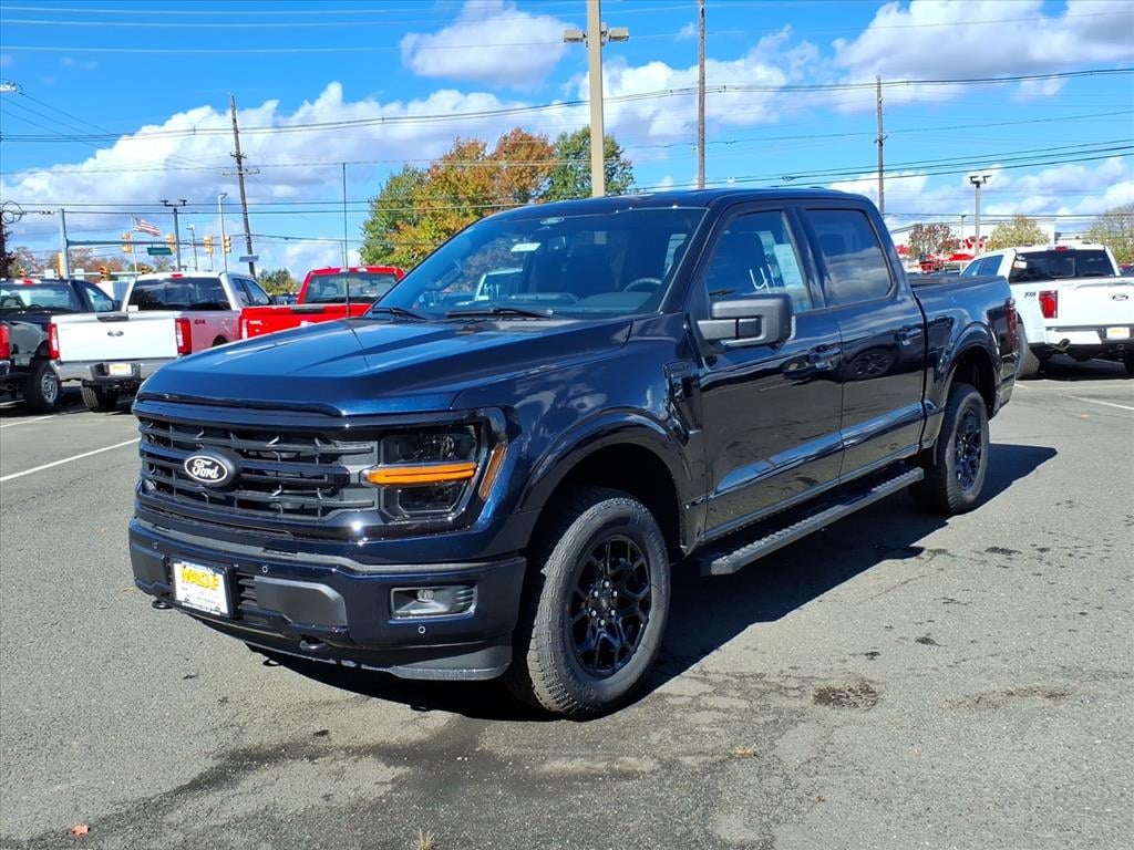 New 2025 Ford F-150 XLT Truck SuperCrew Cab