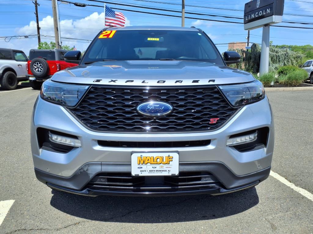 2021 Ford Explorer ST photo 2