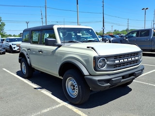 2026 Ford Bronco Base SUV