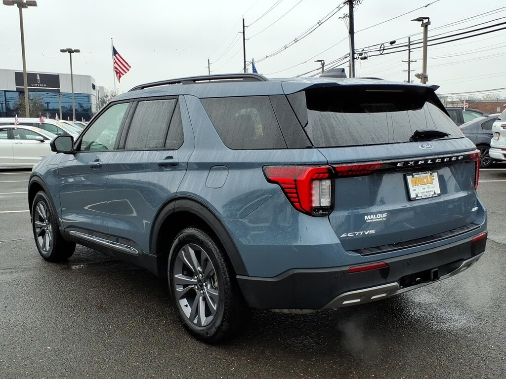 Used 2025 Ford Explorer Active SUV