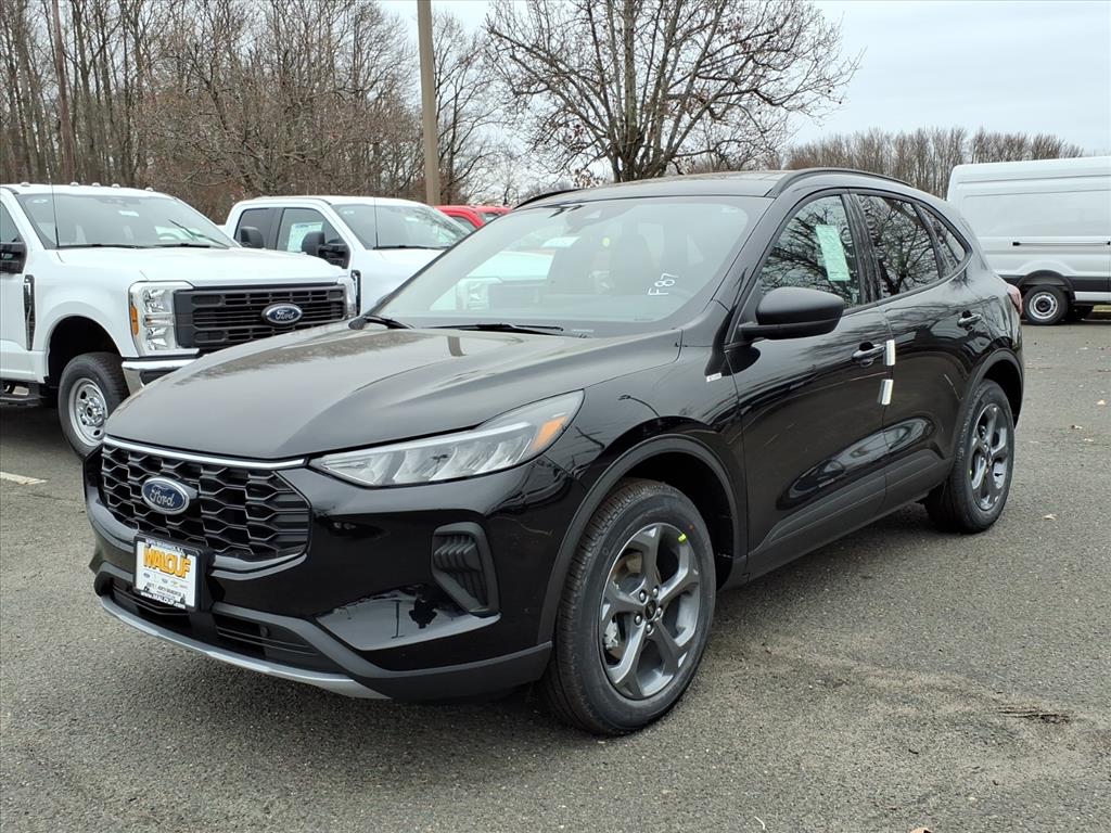 2026 Ford Escape ST-Line photo 2