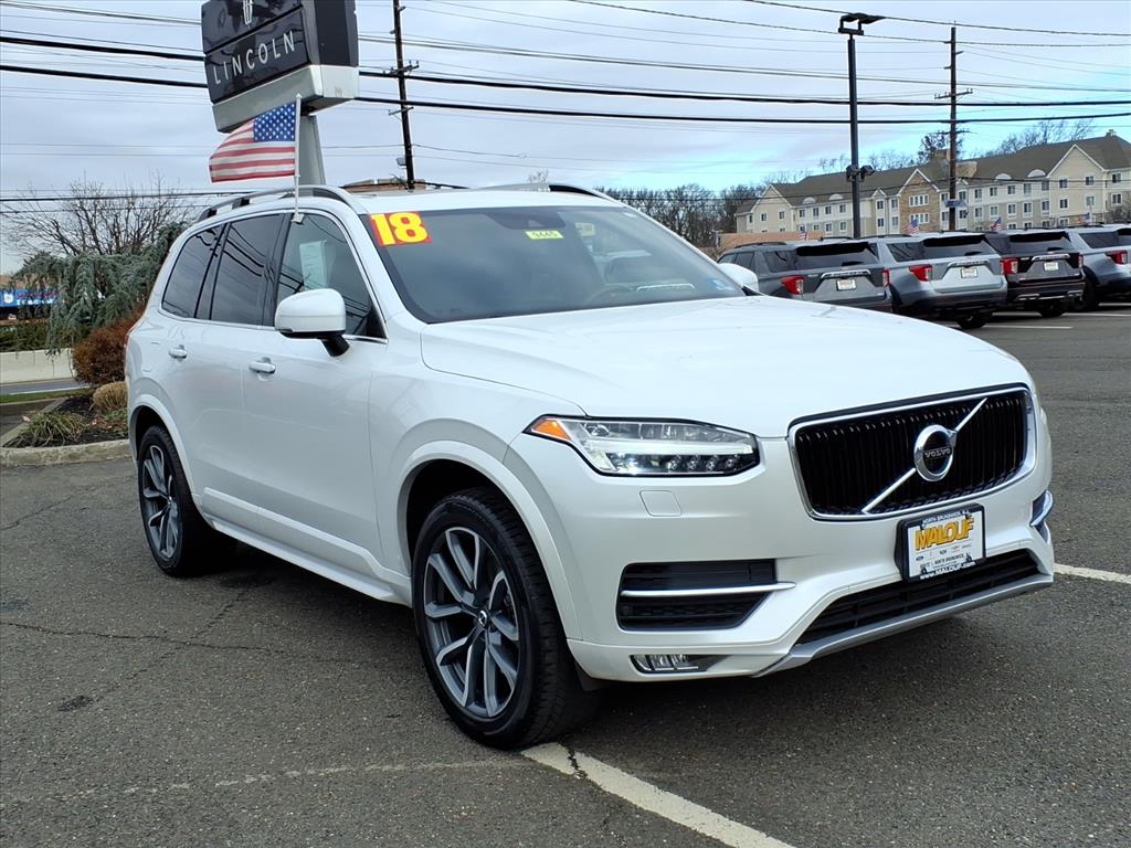 2018 Volvo XC90 Momentum's photo