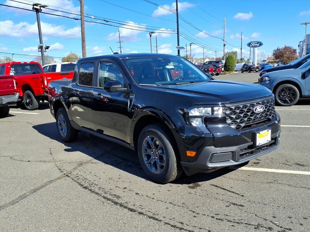 2025 Ford Maverick XLT's photo
