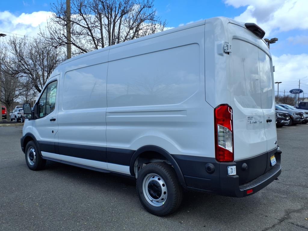 2025 Ford Transit Van photo 4