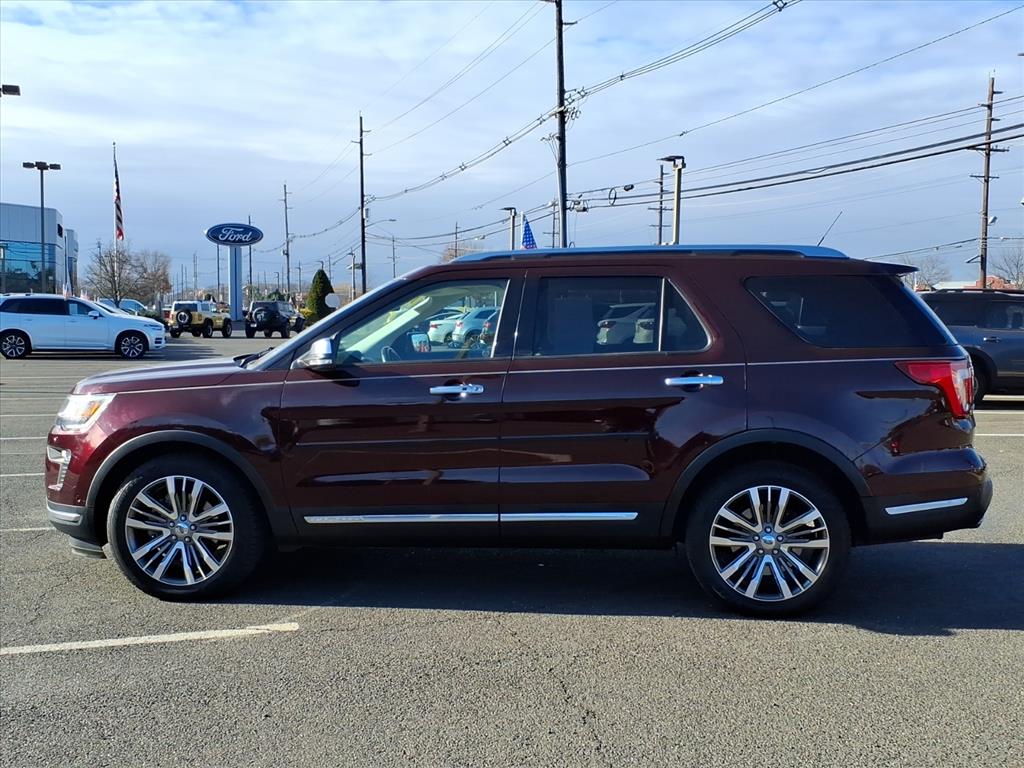 2018 Ford Explorer Platinum photo 3