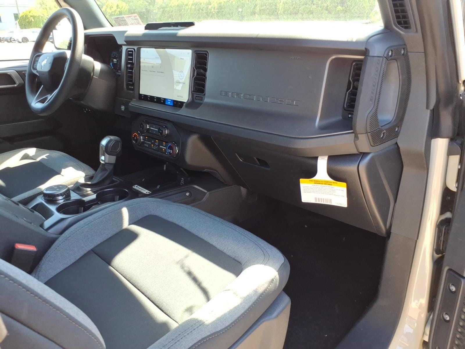 2026 Ford Bronco 4-Door Base - Photo 9