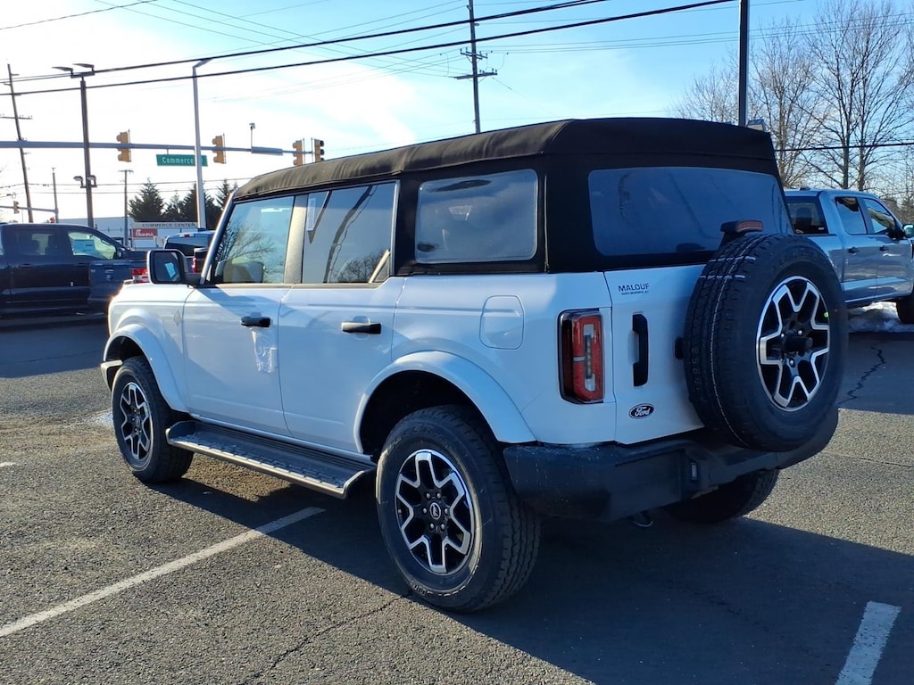 New 2026 Ford Bronco Outer Banks SUV