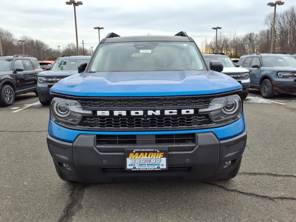 2025 Ford Bronco Sport Outer Banks photo 2