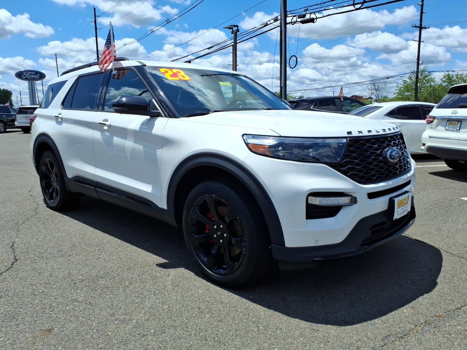2023 Ford Explorer SUV 