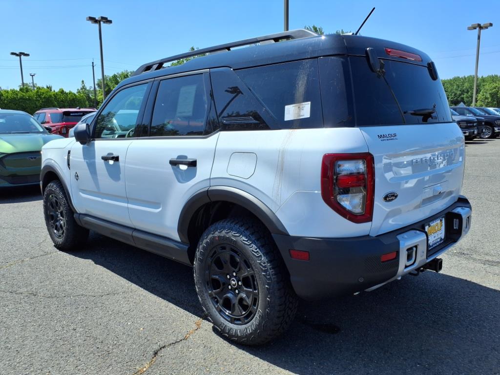 2025 Ford Bronco Sport Outer Banks photo 4