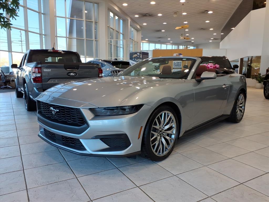 2025 Ford Mustang EcoBoost Premium Convertible photo 3