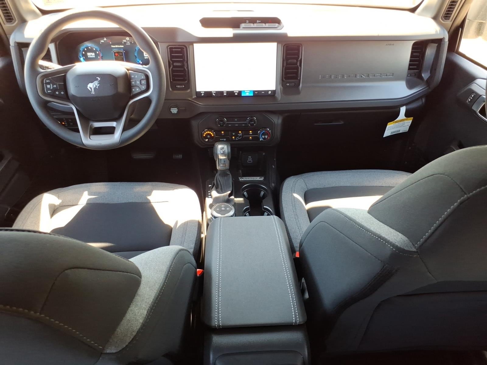 2026 Ford Bronco 4-Door Base - Photo 11