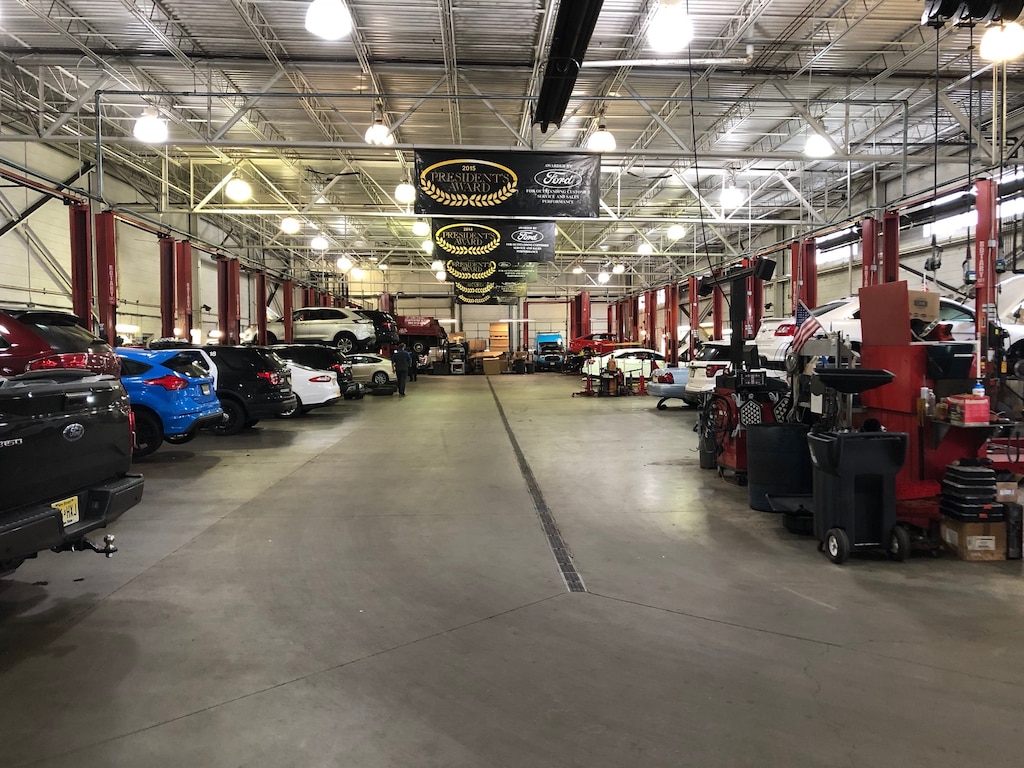 Ford Service Center