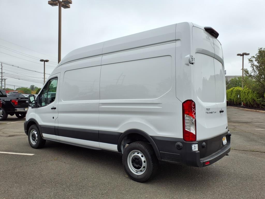 2025 Ford Transit Cargo Van photo 4