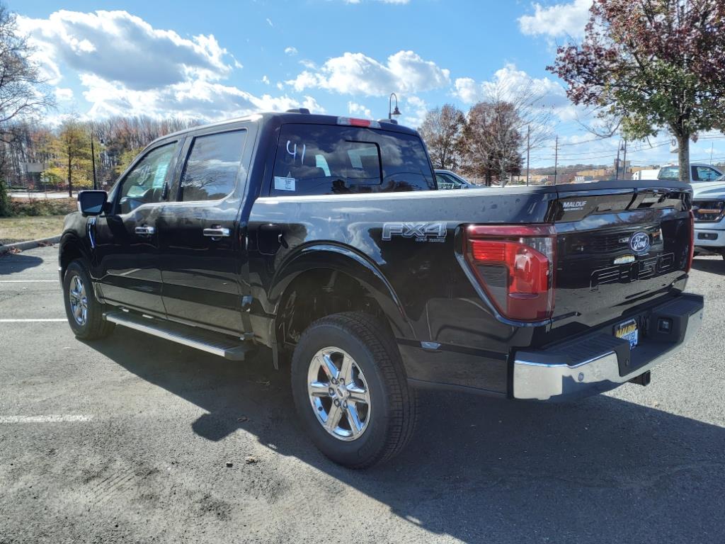 2024 Ford F-150 XLT photo 4